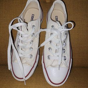 Converse Chuck Taylor White on White Low top Canvas Sneakers Size 3.5
